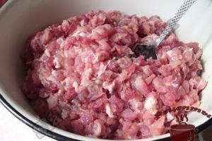Готовим сочные и ароматные котлеты из рубленого мяса: лучшие рецепты